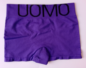Naadloze Uomo Microfiber boxershort B1198 in paars met brede boord. achterzijde