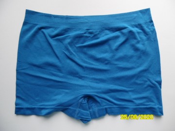 Achterzijde van M&B B3152 blauwe boxershort met elastisch microfiber materiaal.