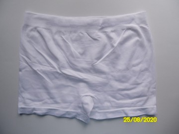 Achterzijde van M&B B3152 witte boxershort met elastisch microfiber materiaal.