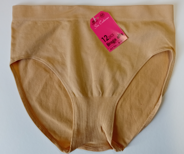 M&B B6001 dames slip lichtbeige – detail van zachte microfiber stof.